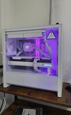 PC Gamer Astro - RX 9070 XT FPS Factory